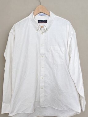 Manhattan Essentials White Button-Down Oxford Shirt